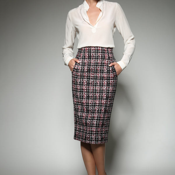 Pink Tweed Pencil Skirt with broad welt pockets Frantzi